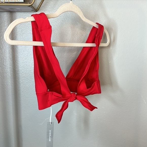 Everlane The Triangle Bikini Top in Bright Red NWT - Picture 9 of 11